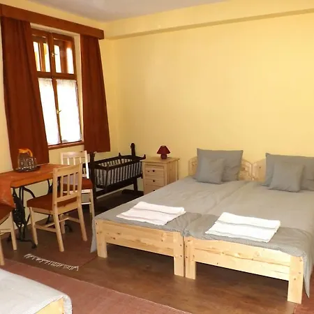 Pensjonat Dinnyelaposi Vendeghaz 3*